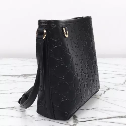 Cheap Gucci AAA Quality Messenger Bags For Women #1381759 Replica Wholesale [$150.00 USD] [ITEM#1381759] on Replica Gucci AAA Quality Messenger Bags