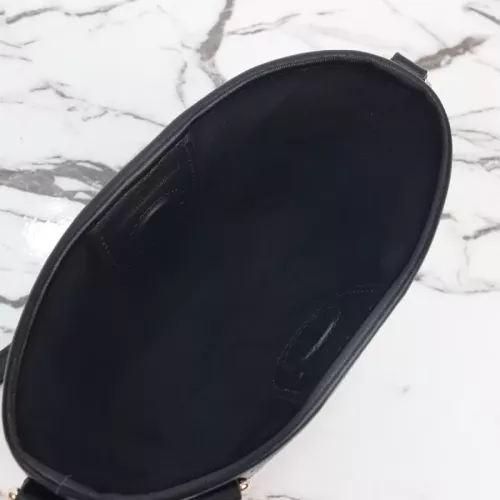 Cheap Gucci AAA Quality Messenger Bags For Women #1381759 Replica Wholesale [$150.00 USD] [ITEM#1381759] on Replica Gucci AAA Quality Messenger Bags