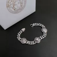 Cheap Versace Bracelets For Unisex #1373773 Replica Wholesale [$72.00 USD] [ITEM#1373773] on Replica Versace Bracelets