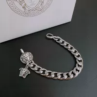 Cheap Versace Bracelets For Unisex #1373783 Replica Wholesale [$82.00 USD] [ITEM#1373783] on Replica Versace Bracelets