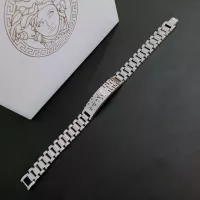 Cheap Versace Bracelets For Men #1373788 Replica Wholesale [$56.00 USD] [ITEM#1373788] on Replica Versace Bracelets
