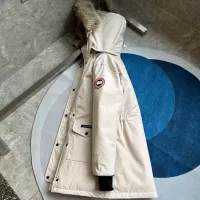 Cheap Canada Goose Down Feather Coat Long Sleeved For Women #1374551 Replica Wholesale [$205.00 USD] [ITEM#1374551] on Replica Canada Goose Down Feather Coat
