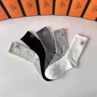 Cheap Hermes Socks #1377717 Replica Wholesale [$29.00 USD] [ITEM#1377717] on Replica Hermes Socks