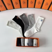 Cheap Hermes Socks #1377717 Replica Wholesale [$29.00 USD] [ITEM#1377717] on Replica Hermes Socks