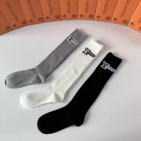 Cheap Louis Vuitton LV Socks #1378264 Replica Wholesale [$27.00 USD] [ITEM#1378264] on Replica Louis Vuitton LV Socks