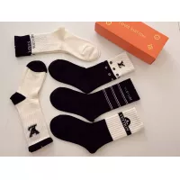 Cheap Louis Vuitton LV Socks For Women #1378403 Replica Wholesale [$29.00 USD] [ITEM#1378403] on Replica Louis Vuitton LV Socks