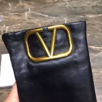 Cheap Valentino Gloves For Women #1379164 Replica Wholesale [$48.00 USD] [ITEM#1379164] on Replica Valentino Gloves