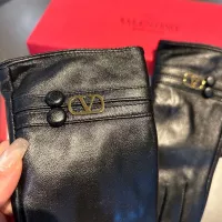Cheap Valentino Gloves For Women #1379167 Replica Wholesale [$48.00 USD] [ITEM#1379167] on Replica Valentino Gloves