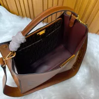 Cheap Fendi AAA Quality Handbags For Women #1380757 Replica Wholesale [$160.00 USD] [ITEM#1380757] on Replica Fendi AAA Quality Handbags