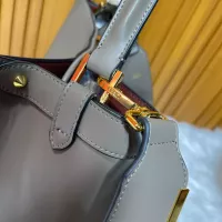 Cheap Fendi AAA Quality Handbags For Women #1380758 Replica Wholesale [$160.00 USD] [ITEM#1380758] on Replica Fendi AAA Quality Handbags