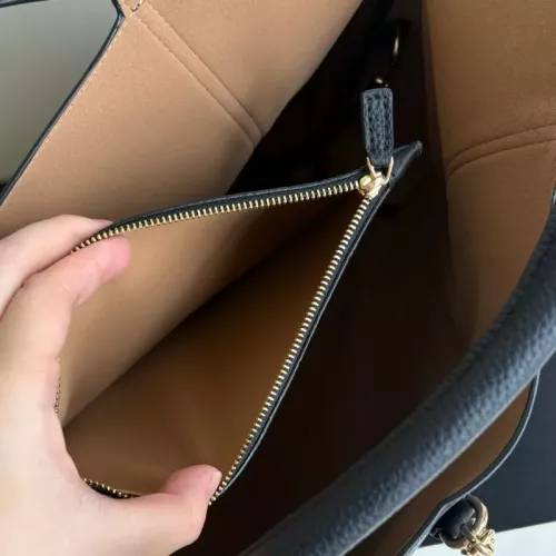 Cheap Gucci AAA Quality Handbags For Women #1382152 Replica Wholesale [$92.00 USD] [ITEM#1382152] on Replica Gucci AAA Quality Handbags