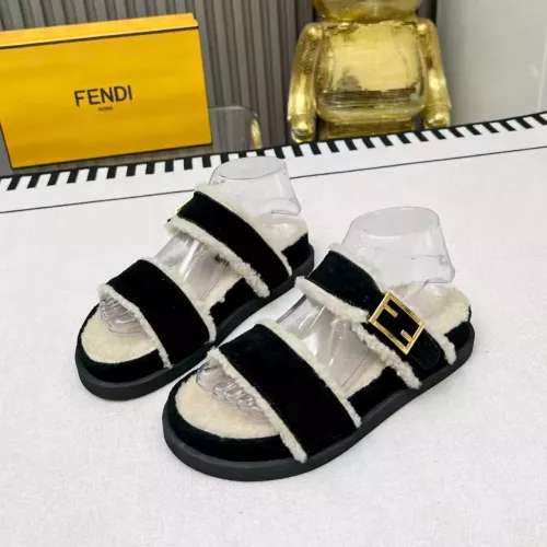Fendi Sandal For Women #1382182