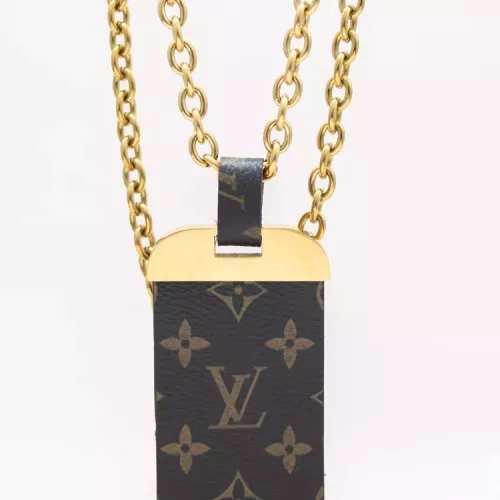 Cheap Louis Vuitton Necklaces In Gold For Women #1382345 Replica Wholesale [$25.00 USD] [ITEM#1382345] on Replica Louis Vuitton Necklaces