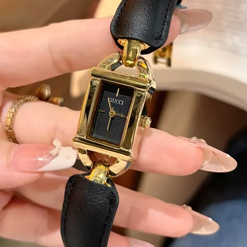 Gucci Watches #1383156