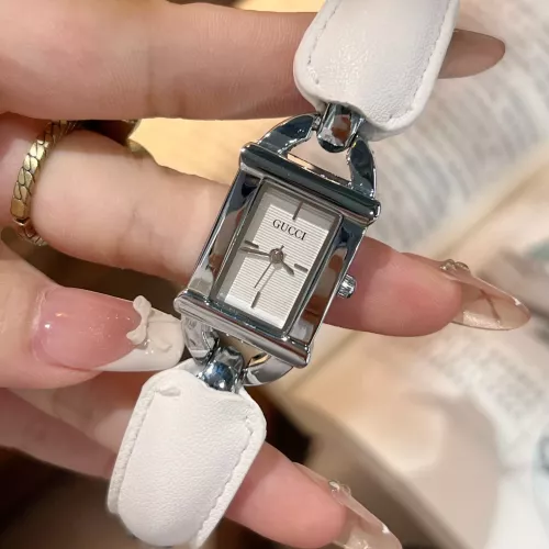Gucci Watches #1383160
