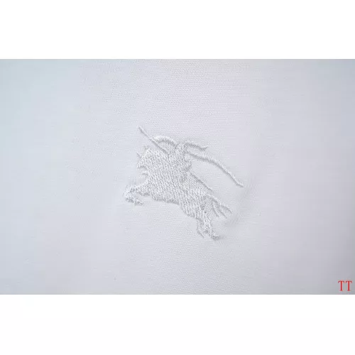 Cheap Burberry T-Shirts Short Sleeved For Unisex #1383686 Replica Wholesale [$32.00 USD] [ITEM#1383686] on Replica Burberry T-Shirts
