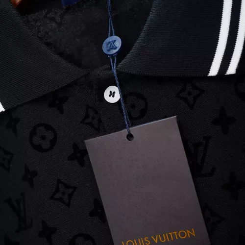 Cheap Louis Vuitton LV T-Shirts Short Sleeved For Men #1383833 Replica Wholesale [$42.00 USD] [ITEM#1383833] on Replica Louis Vuitton LV T-Shirts