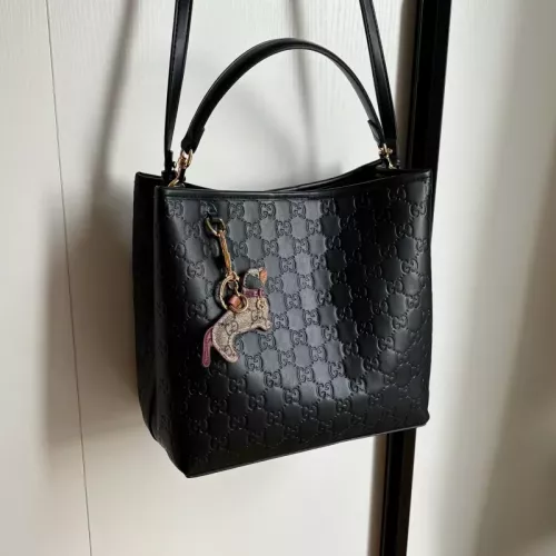 Cheap Gucci AAA Quality Messenger Bags For Women #1384155 Replica Wholesale [$98.00 USD] [ITEM#1384155] on Replica Gucci AAA Quality Messenger Bags