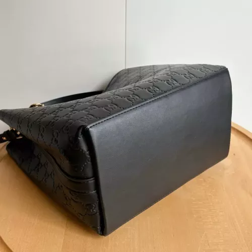 Cheap Gucci AAA Quality Messenger Bags For Women #1384155 Replica Wholesale [$98.00 USD] [ITEM#1384155] on Replica Gucci AAA Quality Messenger Bags