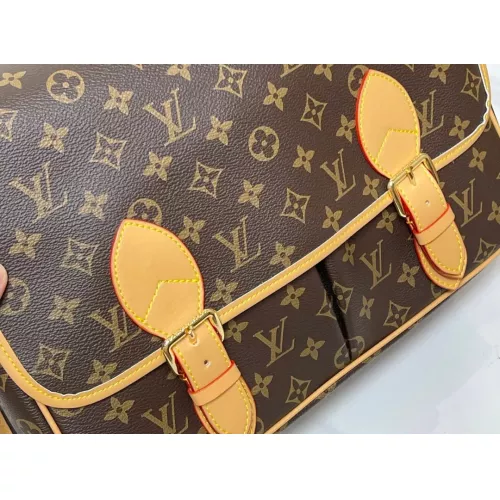 Cheap Louis Vuitton AAA Quality Messenger Bags For Unisex #1384307 Replica Wholesale [$72.00 USD] [ITEM#1384307] on Replica Louis Vuitton AAA Quality Messenger Bags