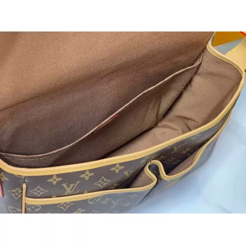 Cheap Louis Vuitton AAA Quality Messenger Bags For Unisex #1384307 Replica Wholesale [$72.00 USD] [ITEM#1384307] on Replica Louis Vuitton AAA Quality Messenger Bags