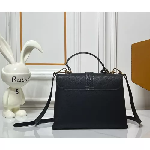 Cheap Louis Vuitton AAA Quality Messenger Bags For Women #1384509 Replica Wholesale [$72.00 USD] [ITEM#1384509] on Replica Louis Vuitton AAA Quality Messenger Bags