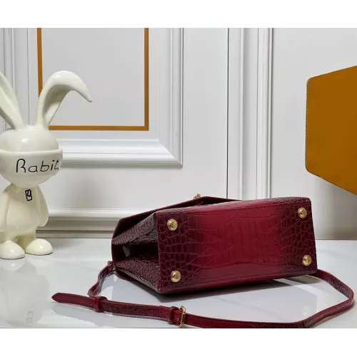 Cheap Louis Vuitton AAA Quality Messenger Bags For Women #1384512 Replica Wholesale [$72.00 USD] [ITEM#1384512] on Replica Louis Vuitton AAA Quality Messenger Bags