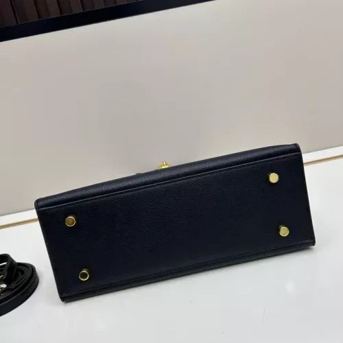 Cheap Hermes AAA Quality Handbags For Women #1384804 Replica Wholesale [$92.00 USD] [ITEM#1384804] on Replica Hermes AAA Quality Handbags