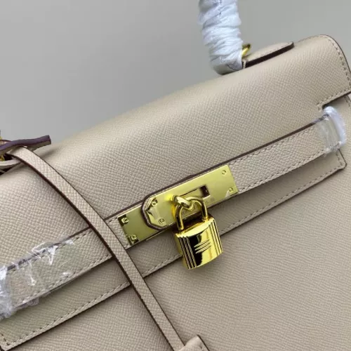 Cheap Hermes AAA Quality Handbags For Women #1384811 Replica Wholesale [$92.00 USD] [ITEM#1384811] on Replica Hermes AAA Quality Handbags