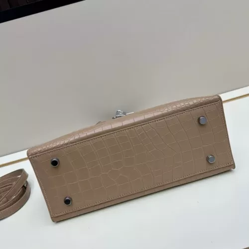 Cheap Hermes AAA Quality Handbags For Women #1384845 Replica Wholesale [$96.00 USD] [ITEM#1384845] on Replica Hermes AAA Quality Handbags