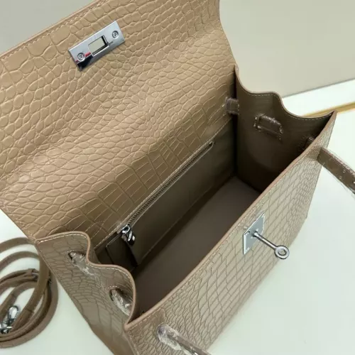 Cheap Hermes AAA Quality Handbags For Women #1384845 Replica Wholesale [$96.00 USD] [ITEM#1384845] on Replica Hermes AAA Quality Handbags