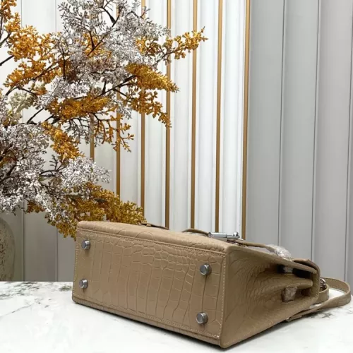 Cheap Hermes AAA Quality Handbags For Women #1385041 Replica Wholesale [$92.00 USD] [ITEM#1385041] on Replica Hermes AAA Quality Handbags