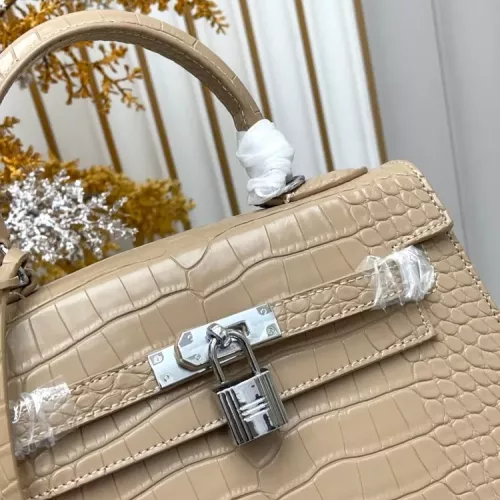 Cheap Hermes AAA Quality Handbags For Women #1385041 Replica Wholesale [$92.00 USD] [ITEM#1385041] on Replica Hermes AAA Quality Handbags