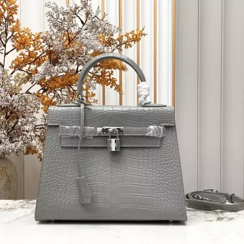 Hermes AAA Quality Handbags For Women #1385045