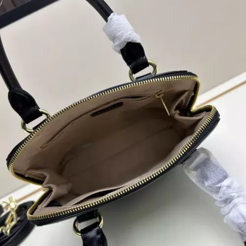 Cheap Gucci AAA Quality Handbags For Women #1385102 Replica Wholesale [$72.00 USD] [ITEM#1385102] on Replica Gucci AAA Quality Handbags