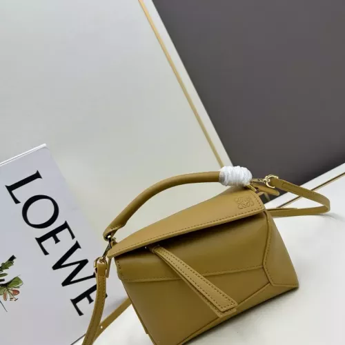 LOEWE AAA Quality Messenger Bags For Women #1385687