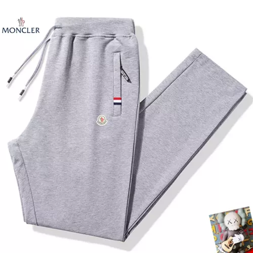 Moncler Pants For Men #1385972