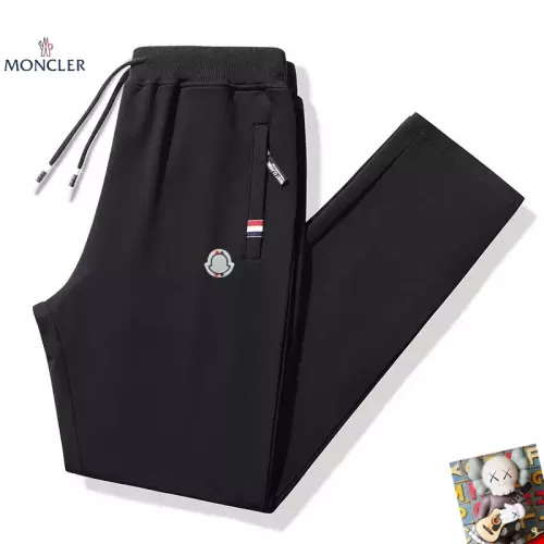 Moncler Pants For Men #1385987