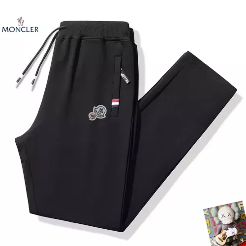 Moncler Pants For Men #1385991
