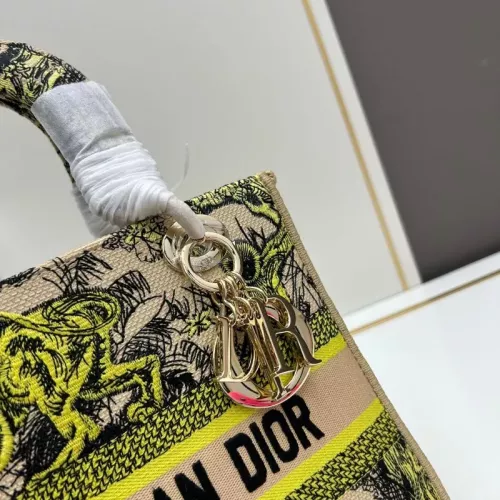 Cheap Christian Dior AAA Quality Handbags For Women #1386151 Replica Wholesale [$115.00 USD] [ITEM#1386151] on Replica Christian Dior AAA Quality Handbags