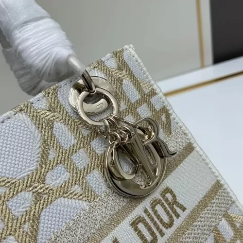 Cheap Christian Dior AAA Quality Handbags For Women #1386156 Replica Wholesale [$115.00 USD] [ITEM#1386156] on Replica Christian Dior AAA Quality Handbags