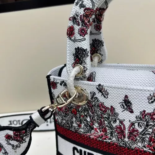 Cheap Christian Dior AAA Quality Handbags For Women #1386172 Replica Wholesale [$115.00 USD] [ITEM#1386172] on Replica Christian Dior AAA Quality Handbags