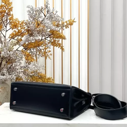 Cheap Hermes AAA Quality Handbags For Women #1386387 Replica Wholesale [$92.00 USD] [ITEM#1386387] on Replica Hermes AAA Quality Handbags