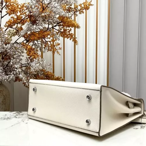 Cheap Hermes AAA Quality Handbags For Women #1386441 Replica Wholesale [$82.00 USD] [ITEM#1386441] on Replica Hermes AAA Quality Handbags