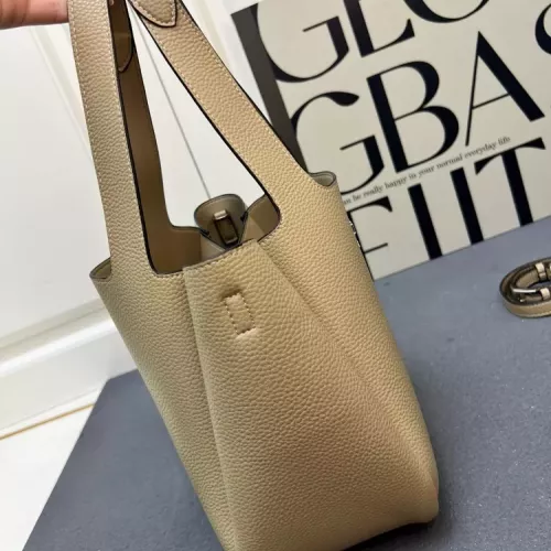 Cheap Prada AAA Quality Handbags For Women #1386558 Replica Wholesale [$105.00 USD] [ITEM#1386558] on Replica Prada AAA Quality Handbags