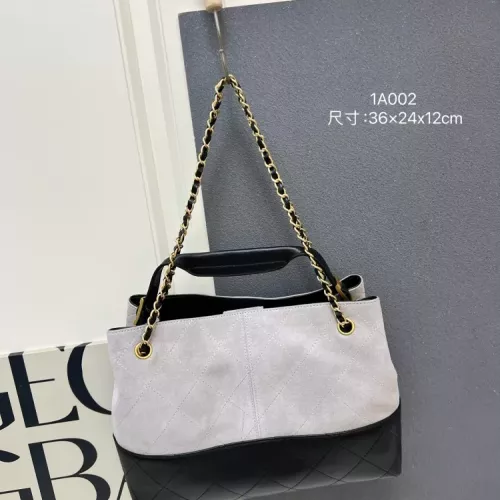 Chanel AAA Quality Shoulder Bags For Women #1386888