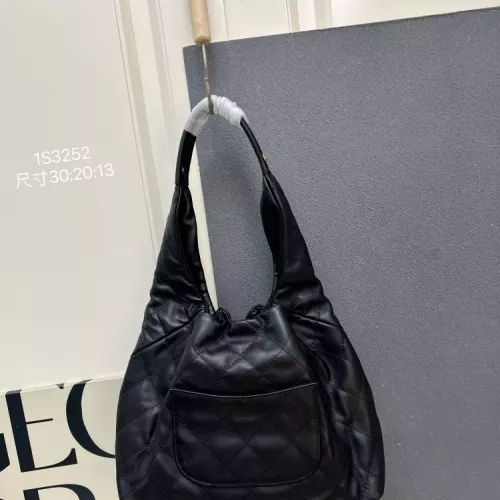 Cheap Chanel AAA Quality Shoulder Bags For Women #1386920 Replica Wholesale [$98.00 USD] [ITEM#1386920] on Replica Chanel AAA Quality Shoulder Bags