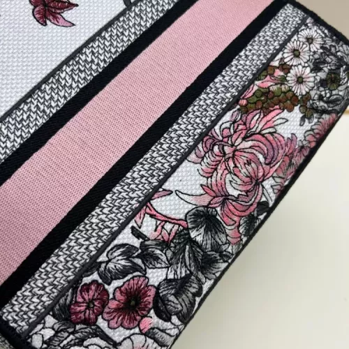 Cheap Christian Dior AAA Quality Handbags For Women #1387341 Replica Wholesale [$105.00 USD] [ITEM#1387341] on Replica Christian Dior AAA Quality Handbags