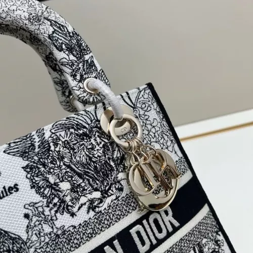 Cheap Christian Dior AAA Quality Handbags For Women #1387346 Replica Wholesale [$105.00 USD] [ITEM#1387346] on Replica Christian Dior AAA Quality Handbags