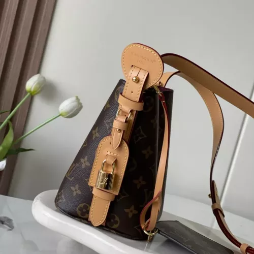 Cheap Louis Vuitton AAA Quality Messenger Bags For Women #1387693 Replica Wholesale [$172.00 USD] [ITEM#1387693] on Replica Louis Vuitton AAA Quality Messenger Bags